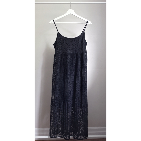 📌BOGO Black Pleated Lace Dress - Picture 1 of 3
